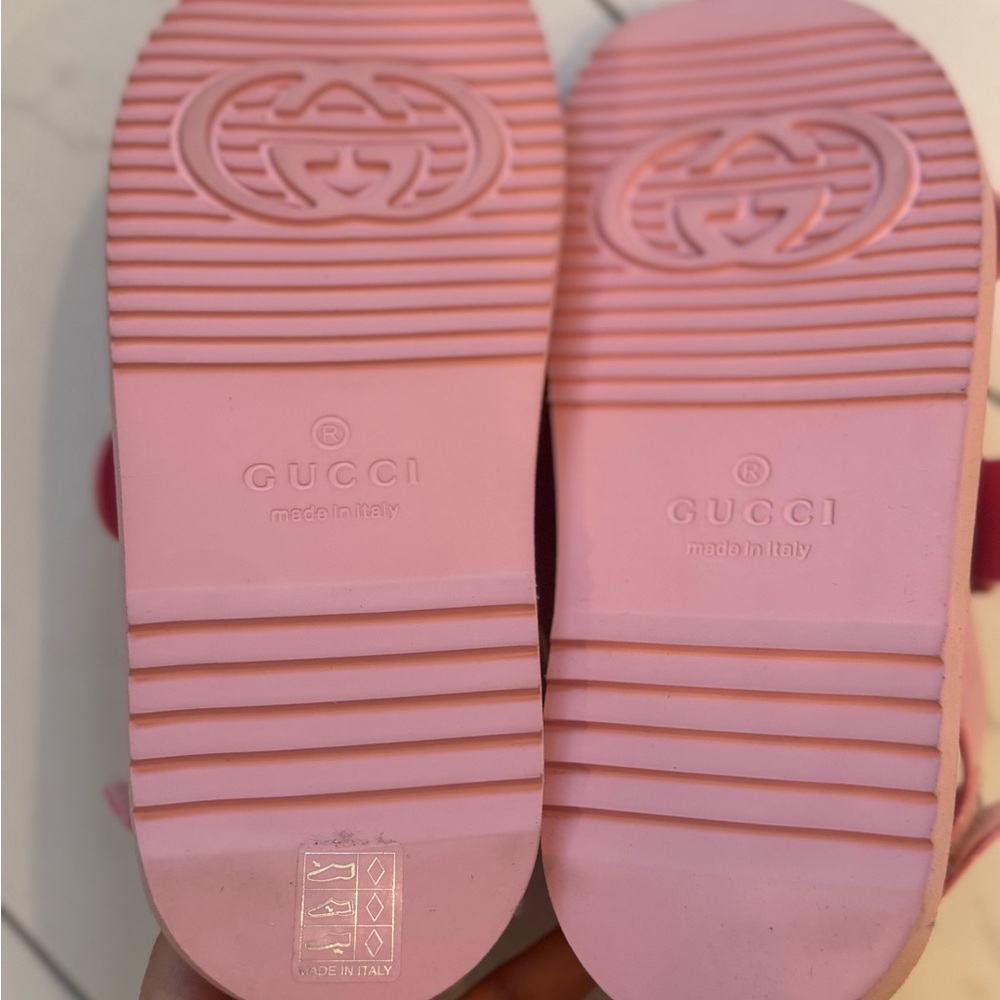 Gucci Pink Buckle Strap Sandals - Picture 3 of 6